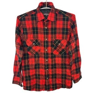 Northwest Territory Men’s Red and Black Plaid Button Down Shirt Size Small